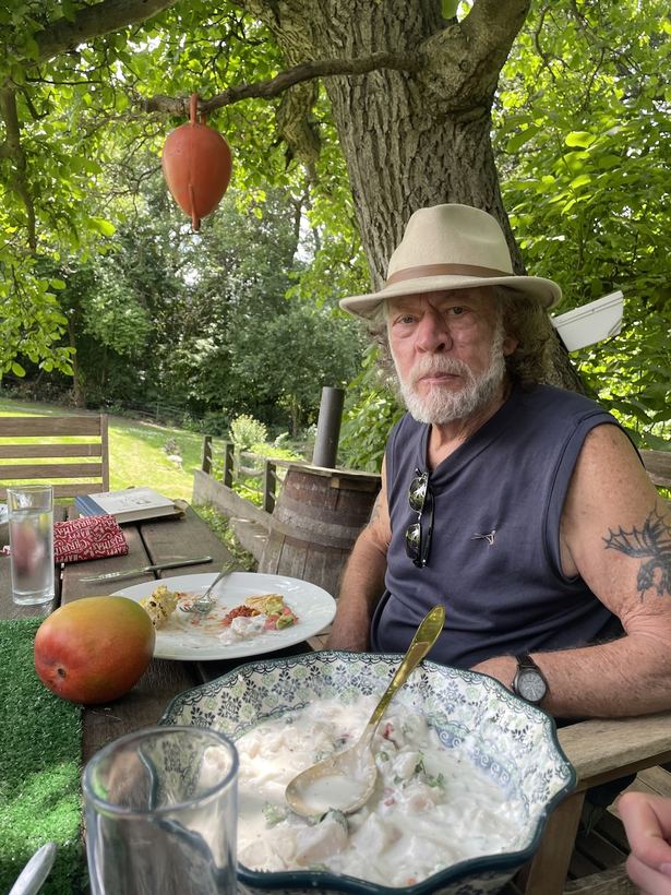Lunch under the tree